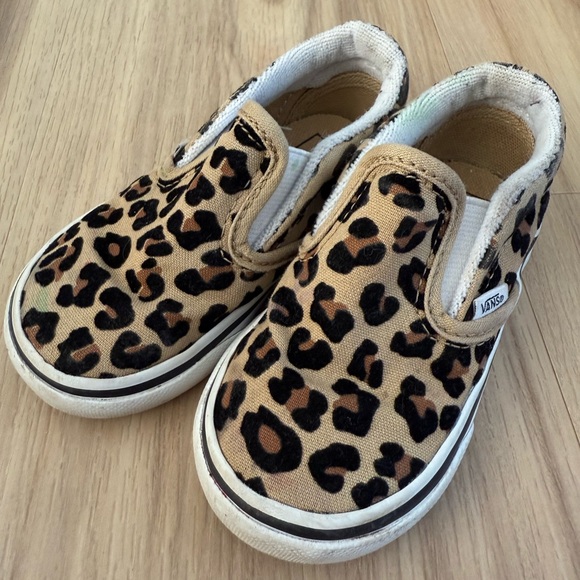 Cheetah Vans, Size 6 - Picture 1 of 1